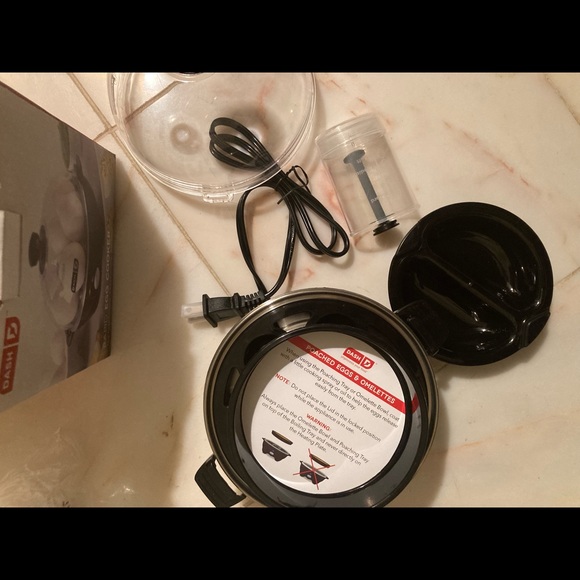Dash egg cooker - Picture 2 of 2